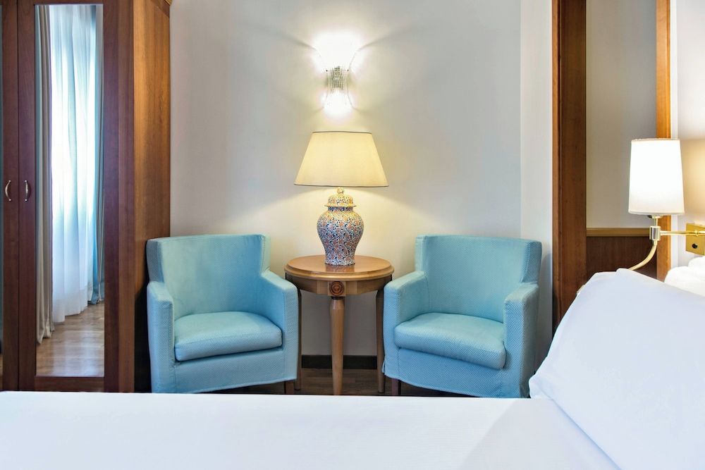 undefined Renaissance Naples Hotel Mediterraneo 6