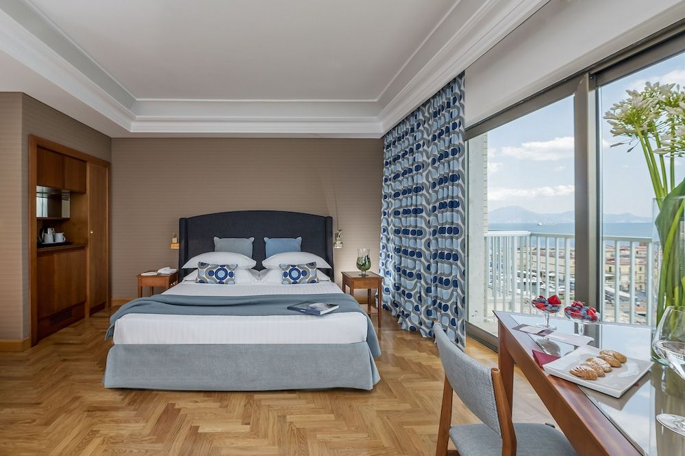 undefined Royal Continental Hotel Naples 7