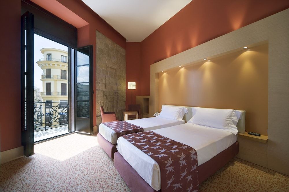 undefined UNA HOTELS Napoli 3