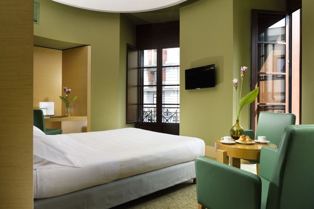 undefined UNA HOTELS Napoli 2