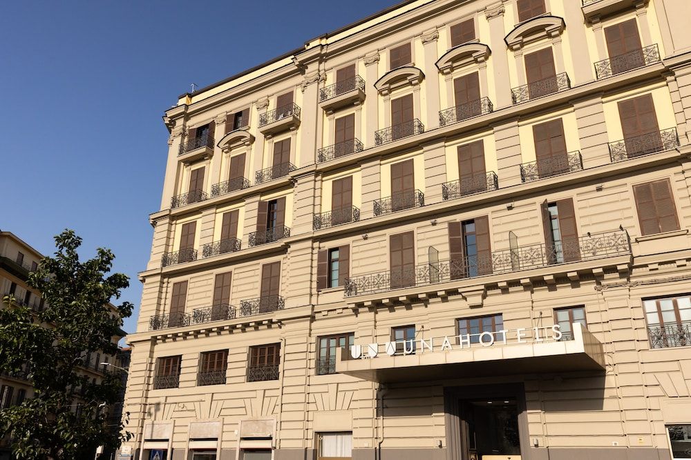 undefined UNA Hotels Napoli 2