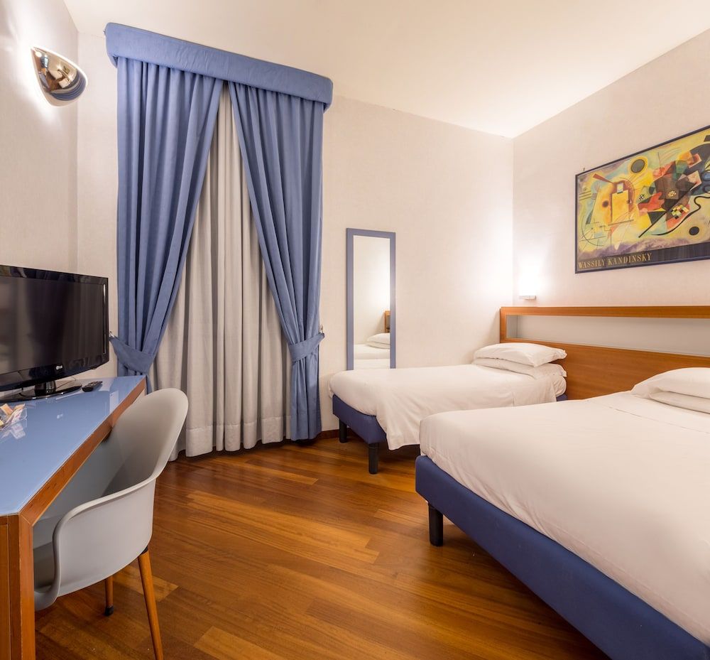 undefined Best Western Plus Hotel Plaza 6