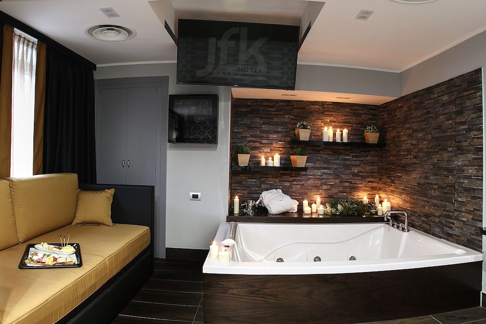Jetted Tub