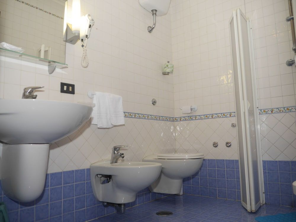 undefined Hotel Nuovo Rebecchino 10