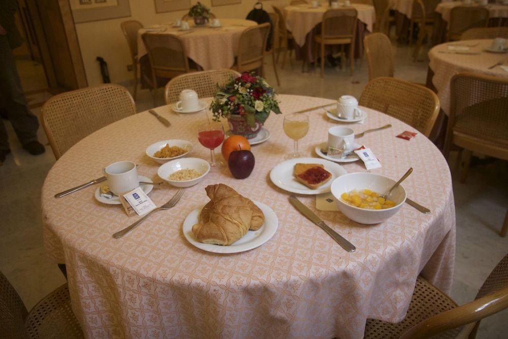 undefined Hotel Nuovo Rebecchino 8