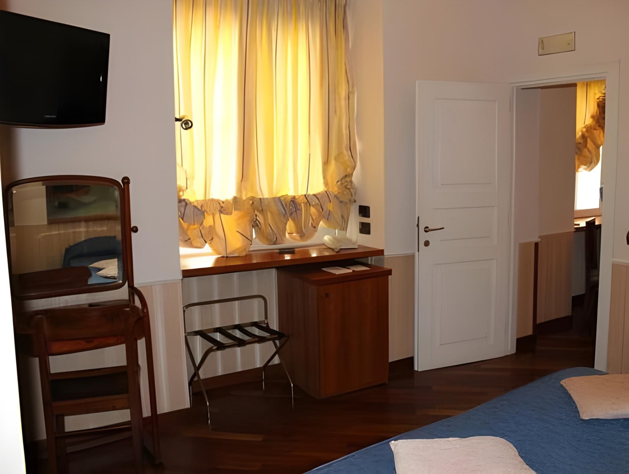 undefined Hotel Suite Ares 5