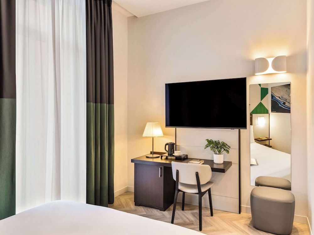 undefined Mercure Napoli Centro Angioino 4