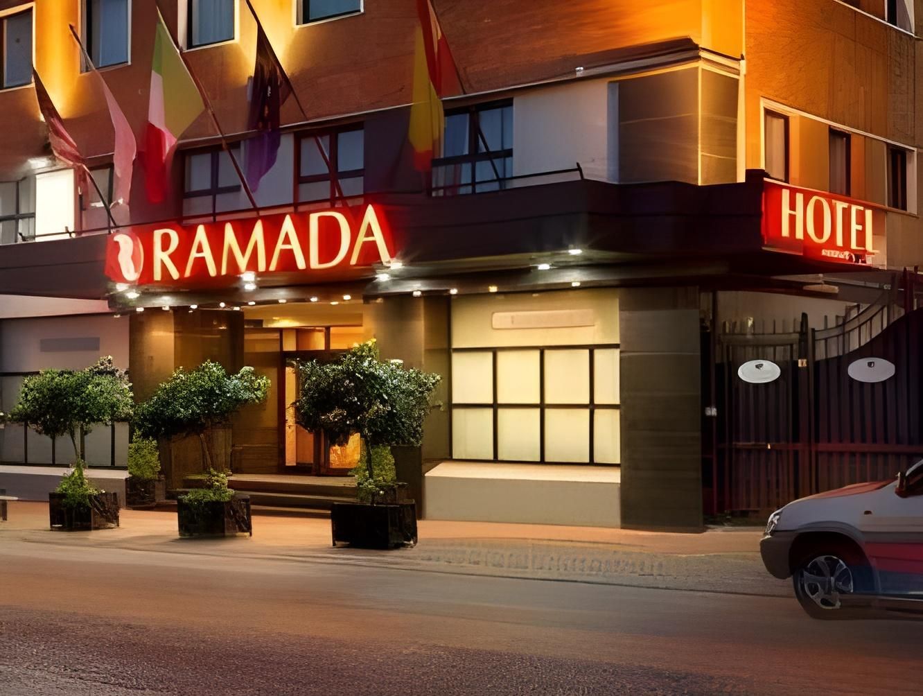 undefined Ramada by Wyndham Naples 3