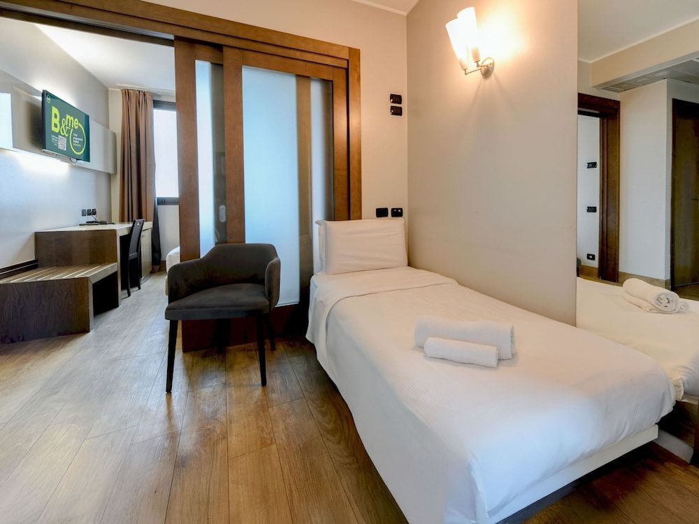 undefined B&B Hotel Padova 7