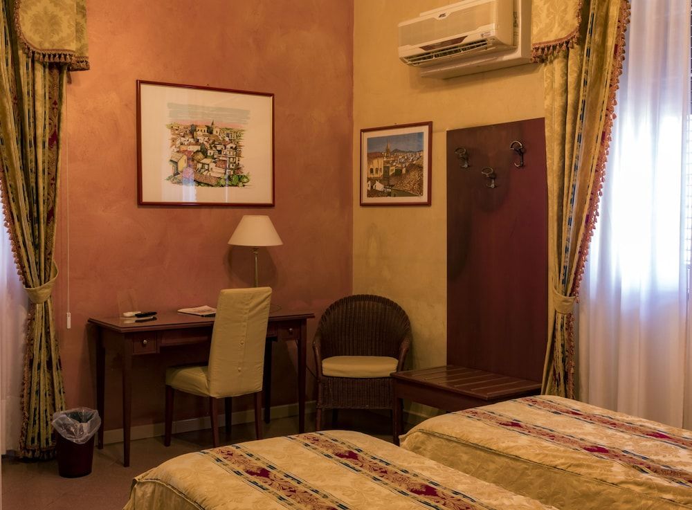 Hotel Joli Standard Double or Twin Room 4