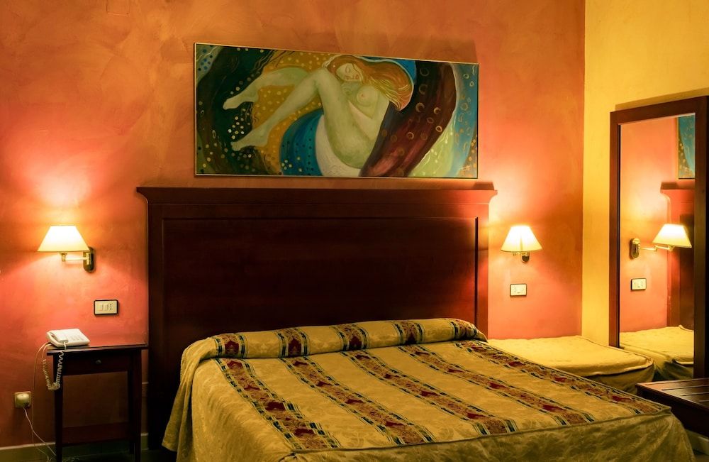 Hotel Joli Quadruple Room 2