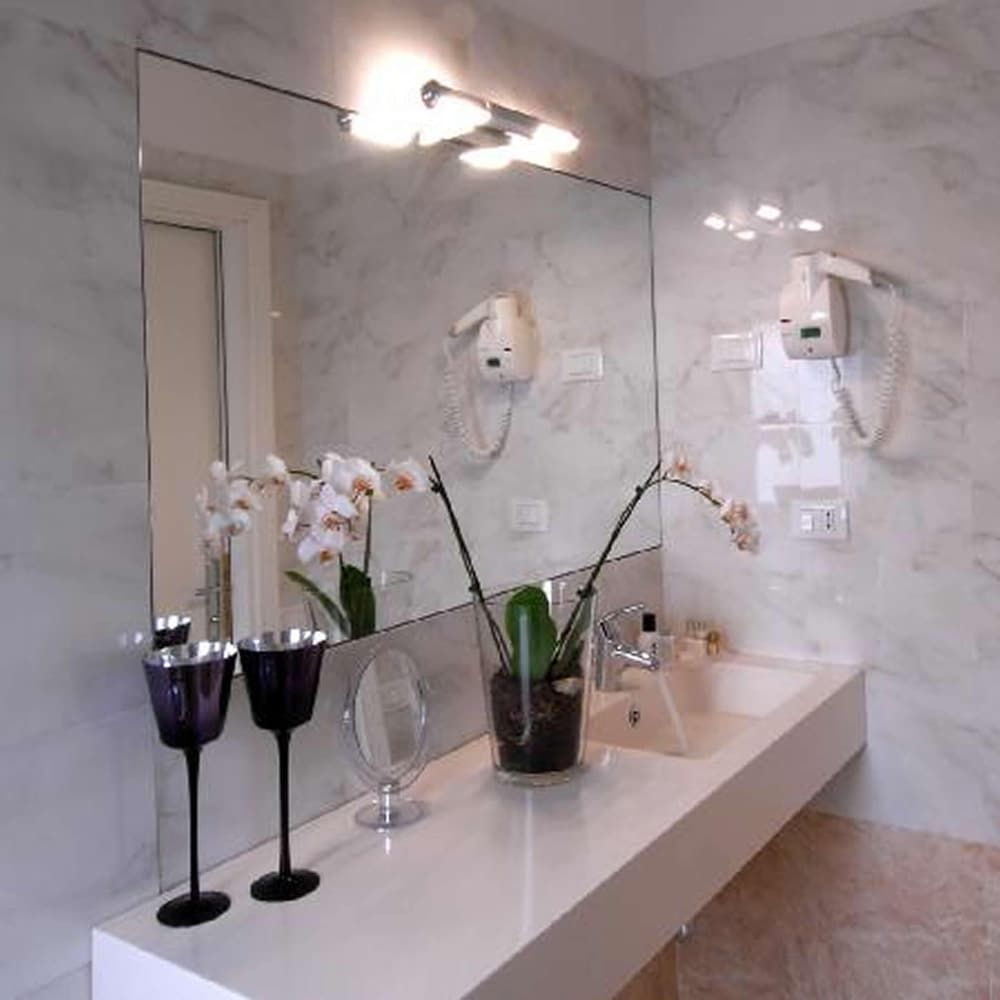 Hotel Touring Pisa Standard Double Room 8