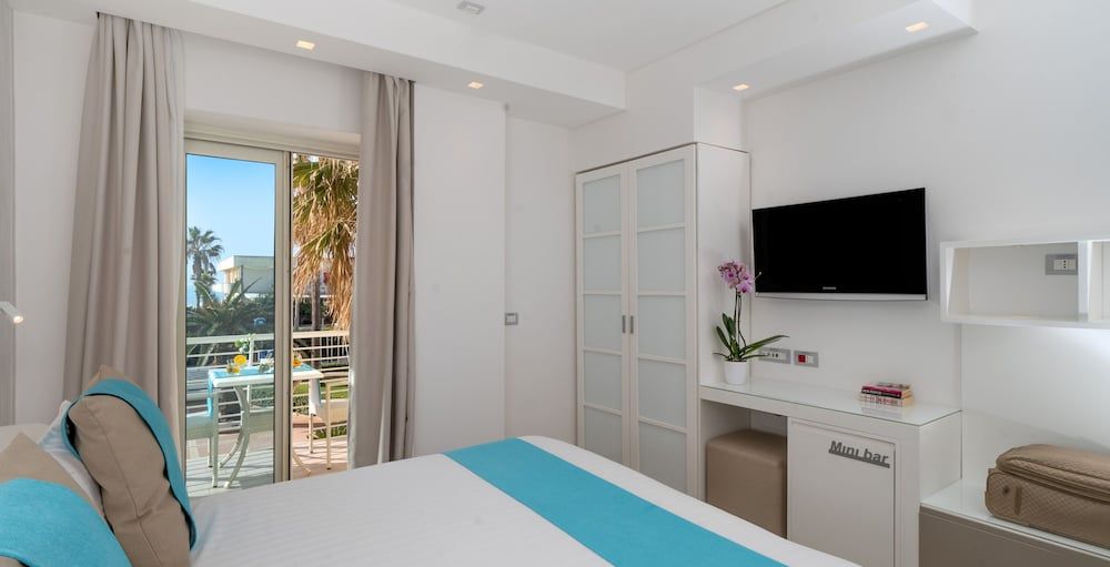 Hotel Olimpico Superior Quadruple Room 4