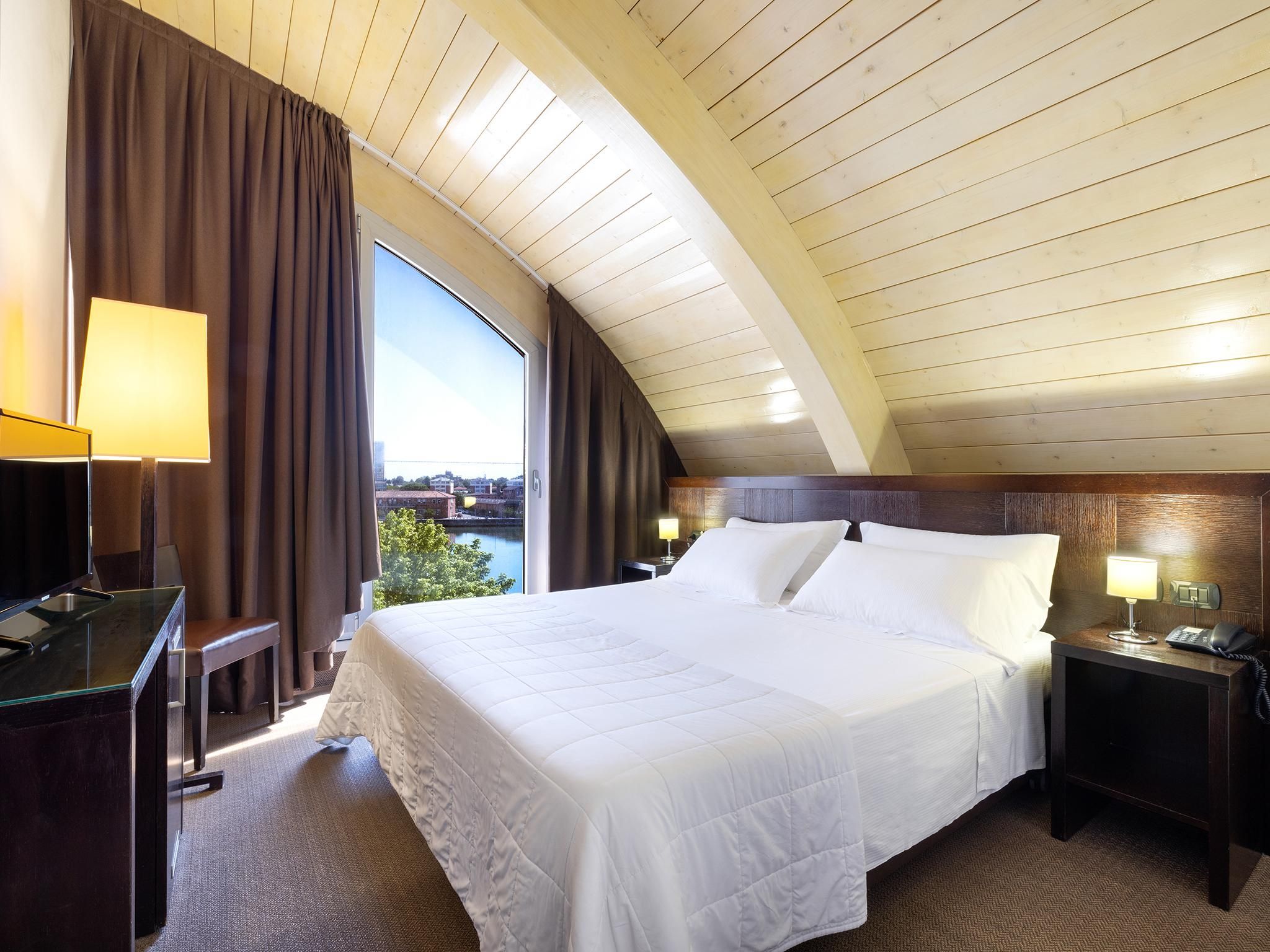 Hotel Mosaico & Residence Superior Room