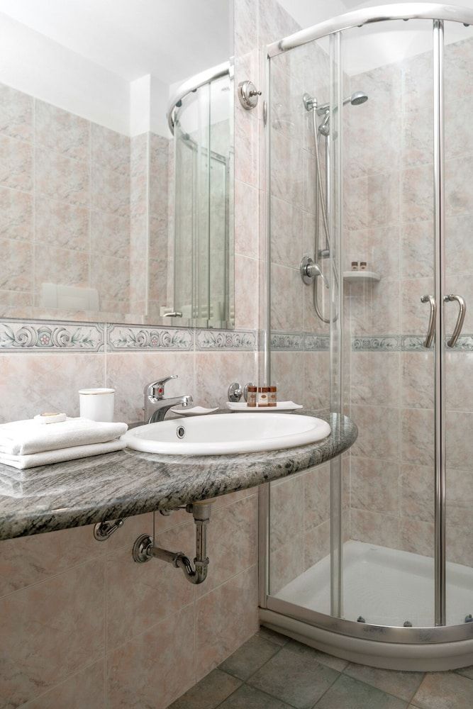 Executive Quadruple Room