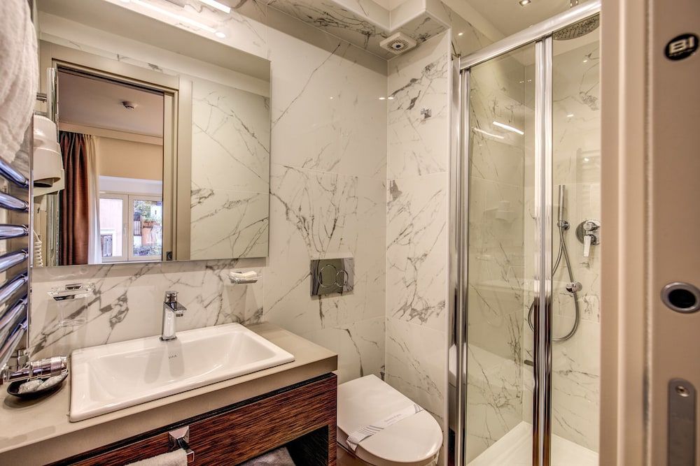 Al Manthia Hotel Standard Double Room 10