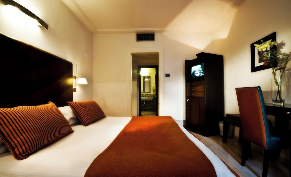 Hotel Ariston Basic Double Room 2