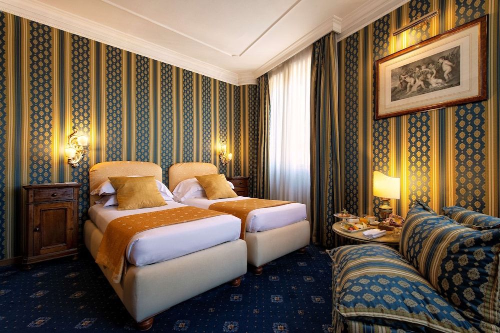 Atlante Star Hotel Standard Double Room 4