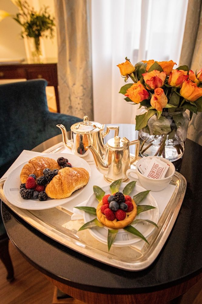 Bettoja Hotel Mediterraneo Superior Double or Twin Room 9