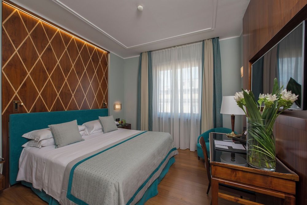 undefined Bettoja Hotel Mediterraneo 4