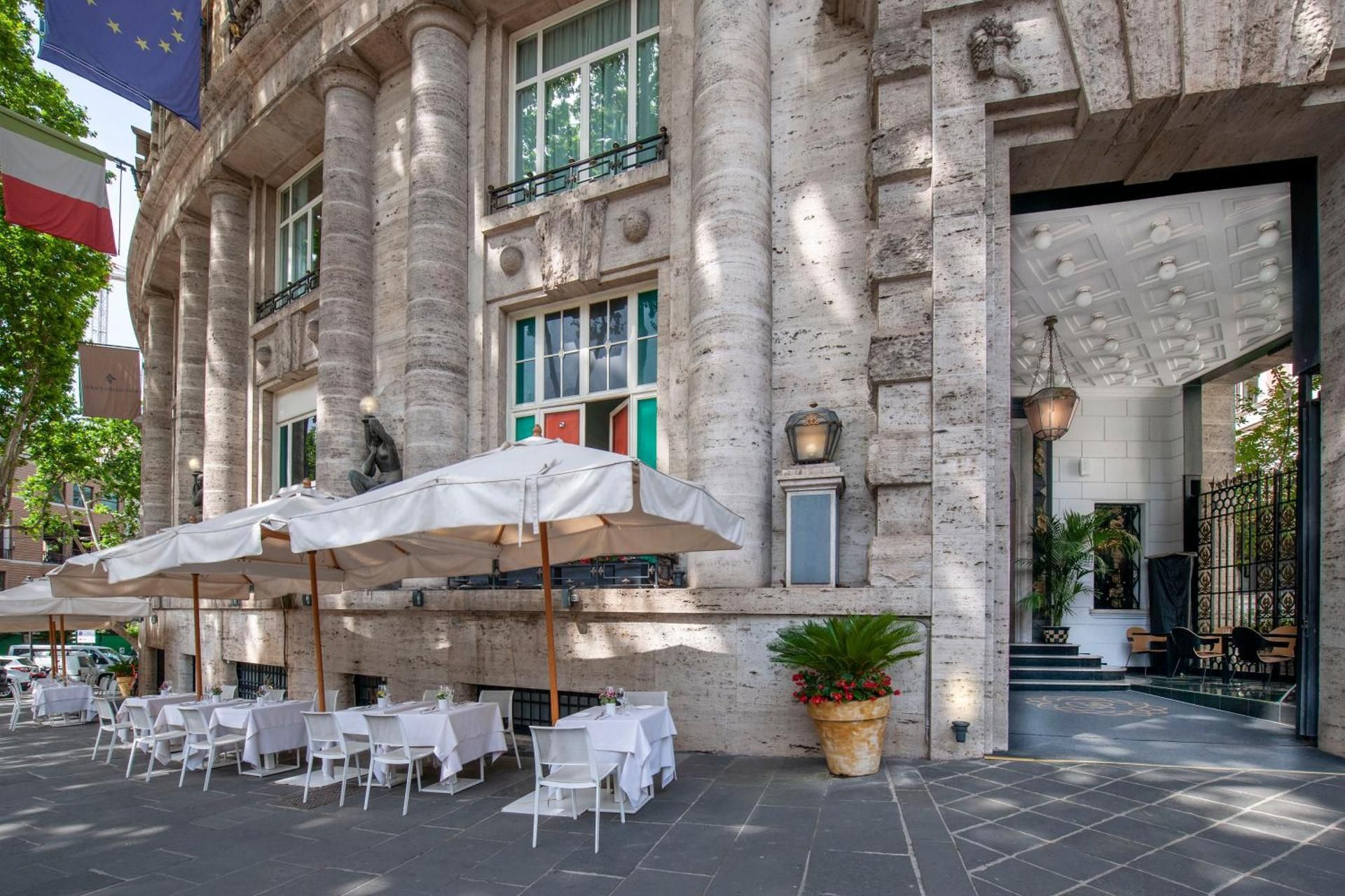 undefined Grand Hotel Palace Rome 2