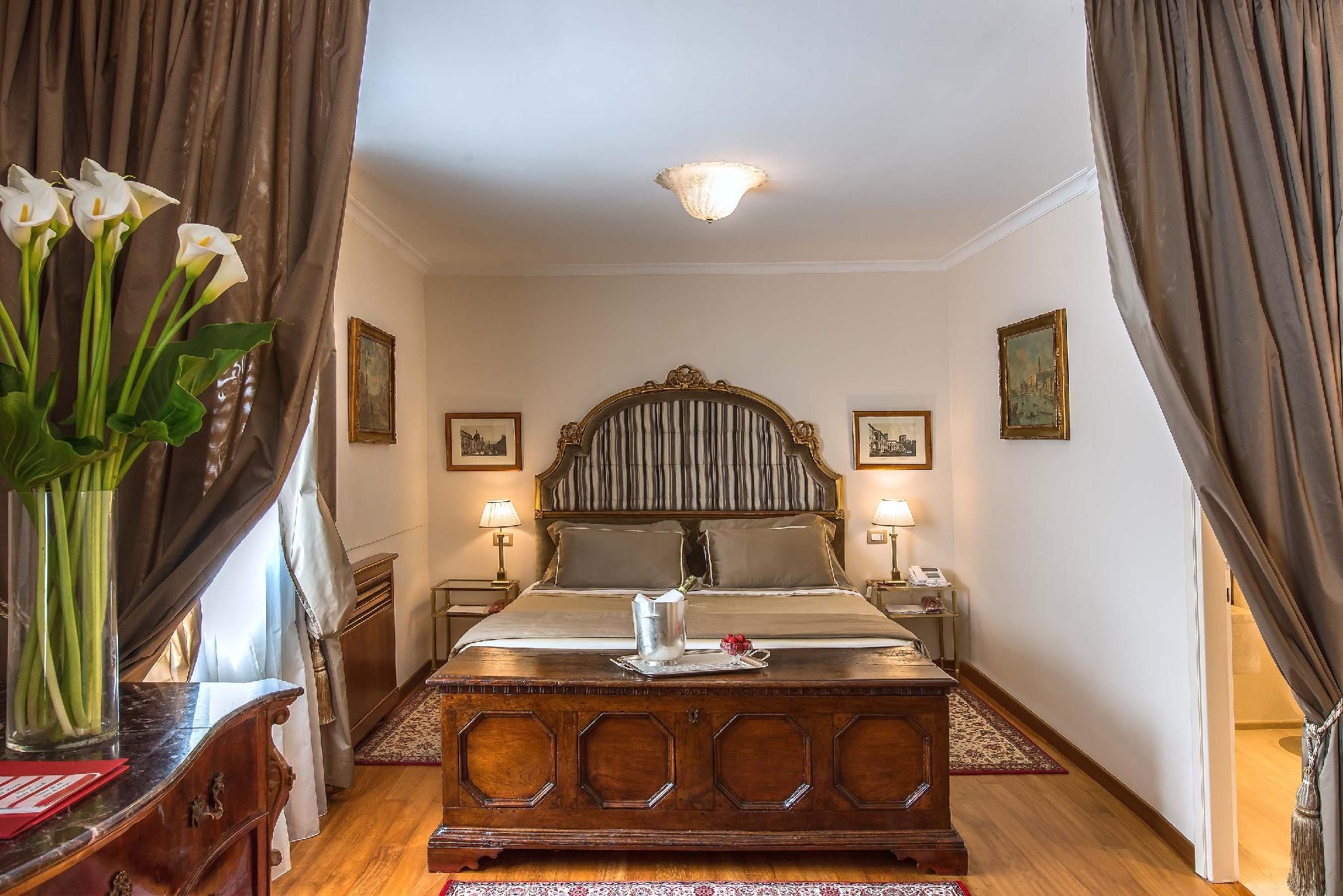 undefined Forum Hotel 5