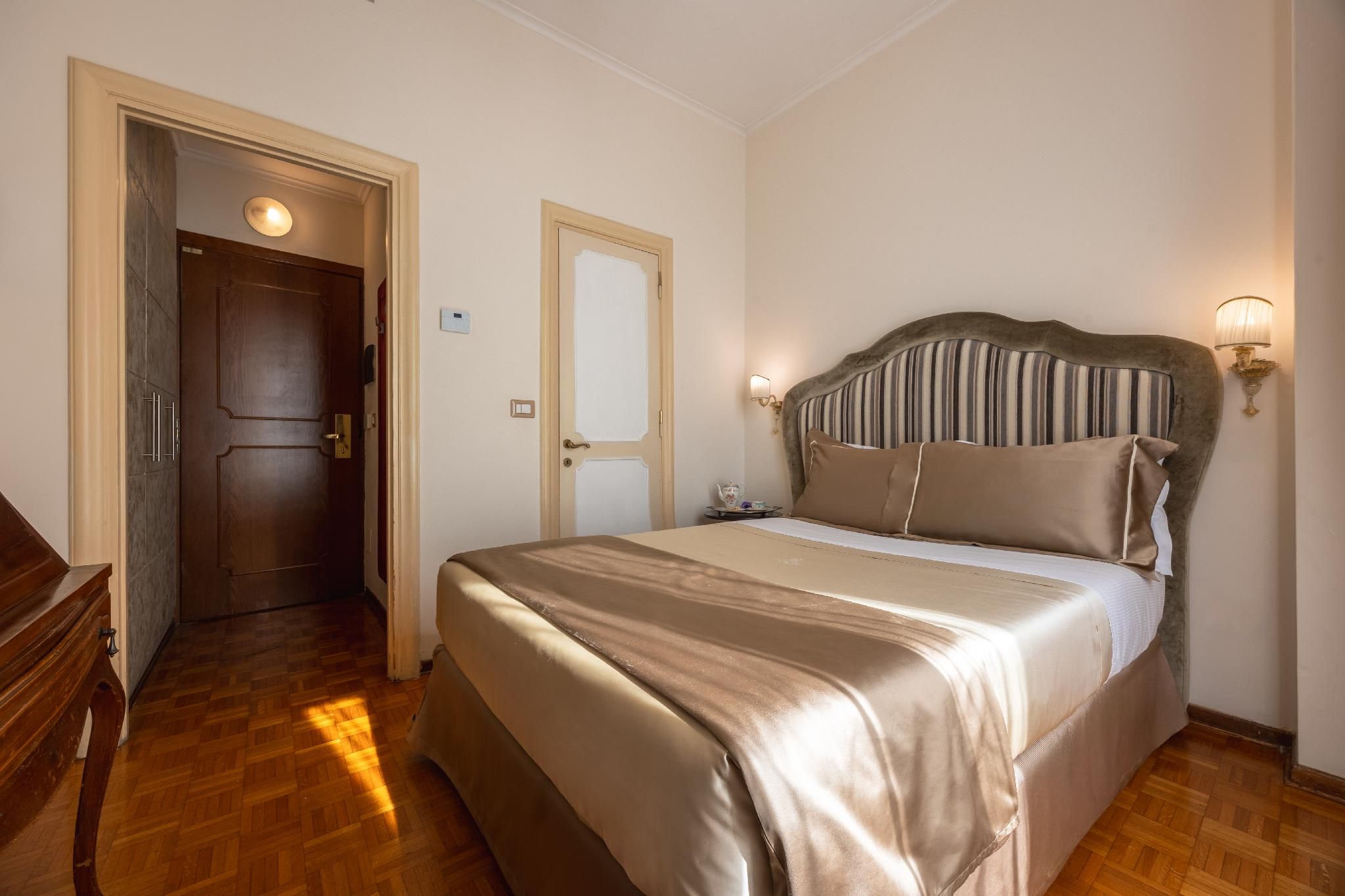 undefined Forum Hotel