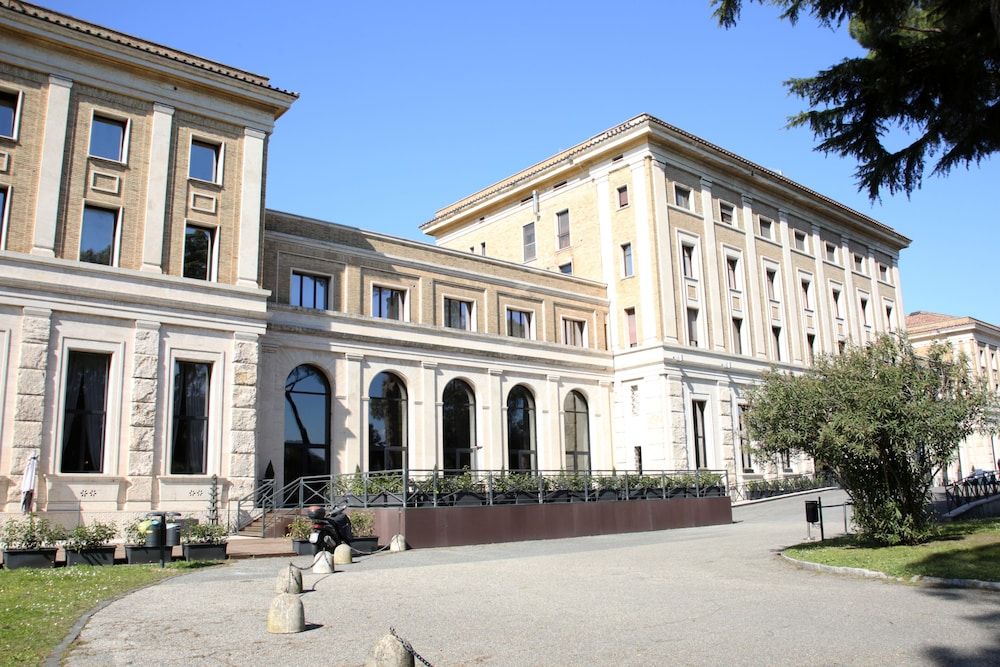 undefined TH Roma - Carpegna Palace 6
