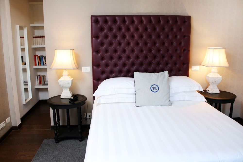 undefined TH Roma - Carpegna Palace 2