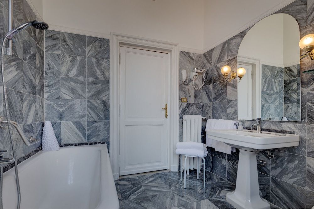 Grand Hotel Plaza Classic Double Room