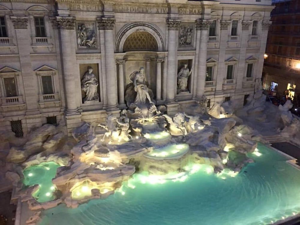 undefined Hotel Fontana 8