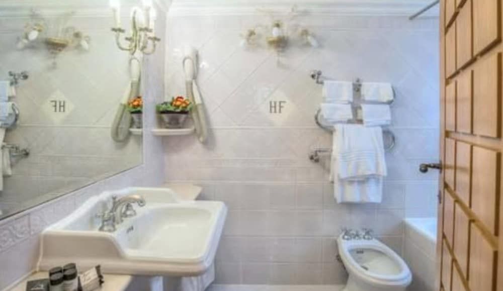 undefined Hotel Fontana 3