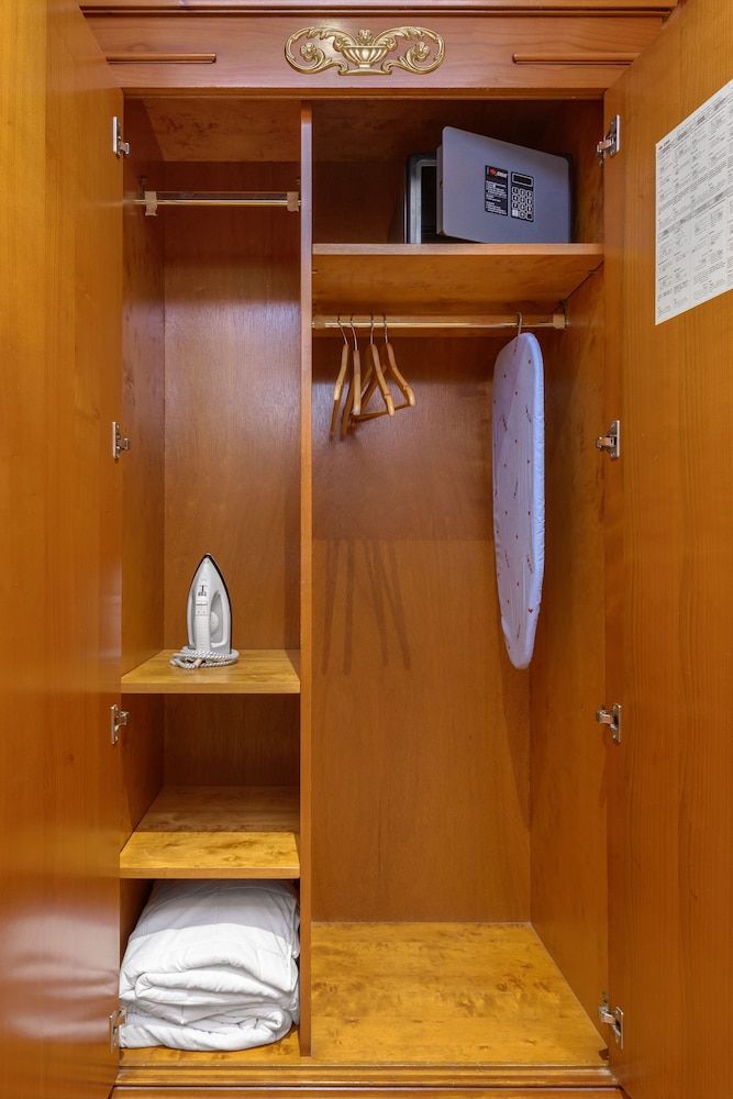undefined Hotel Gambrinus 8