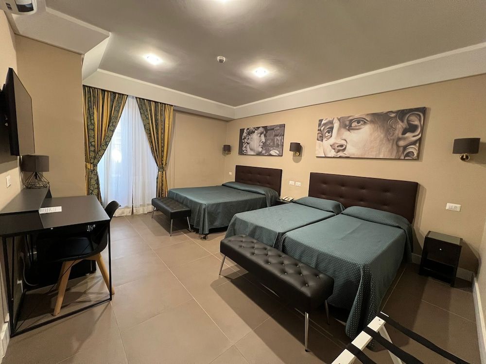 undefined Hotel Garda 9