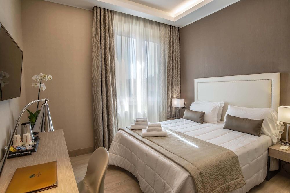 undefined Hotel Genova 2