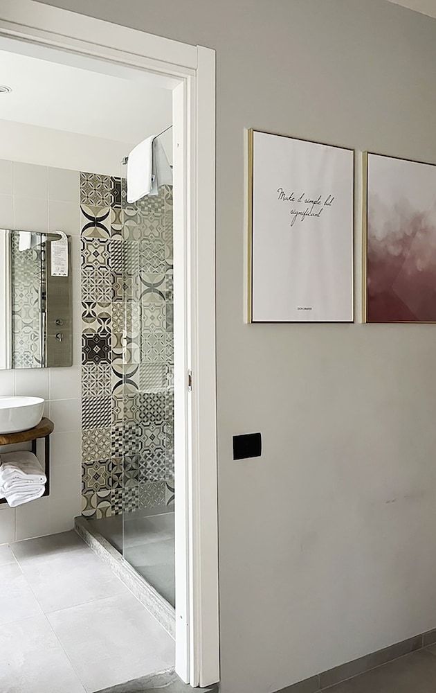 Hotel King Superior Double or Twin Room, Balcony 16