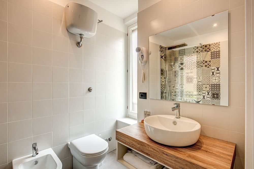 Hotel King Superior Double or Twin Room, Balcony 15