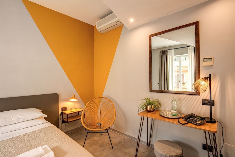 Hotel King Superior Double or Twin Room, Balcony 6