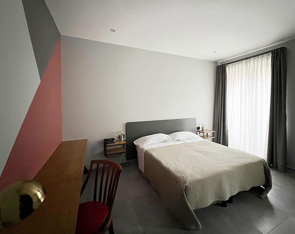 Hotel King Superior Double or Twin Room, Balcony 7