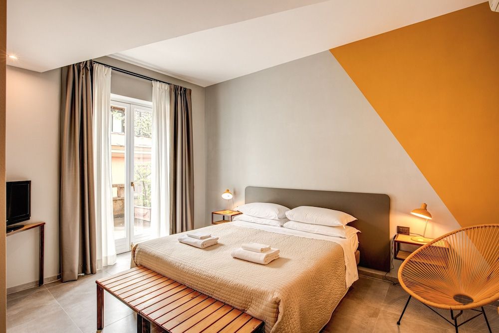 Hotel King Superior Double or Twin Room, Balcony 5