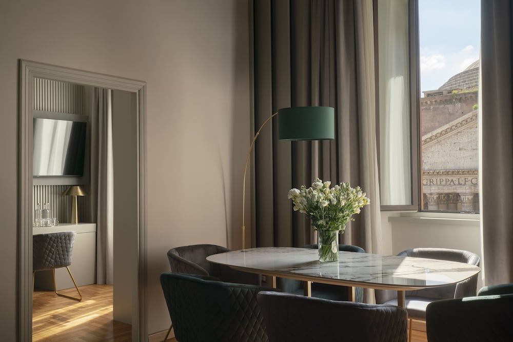 Antico Albergo del Sole al Pantheon Pantheon View Suite Apartment 10