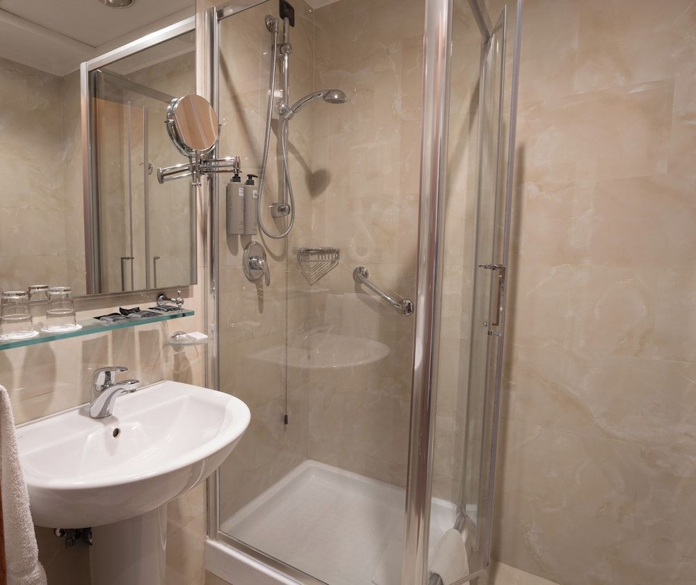 Grand Hotel Tiberio Classic Twin Room 7