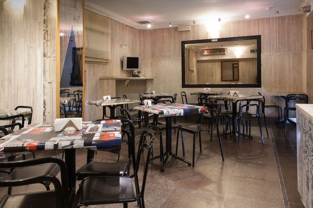 undefined Hotel Pyramid 9