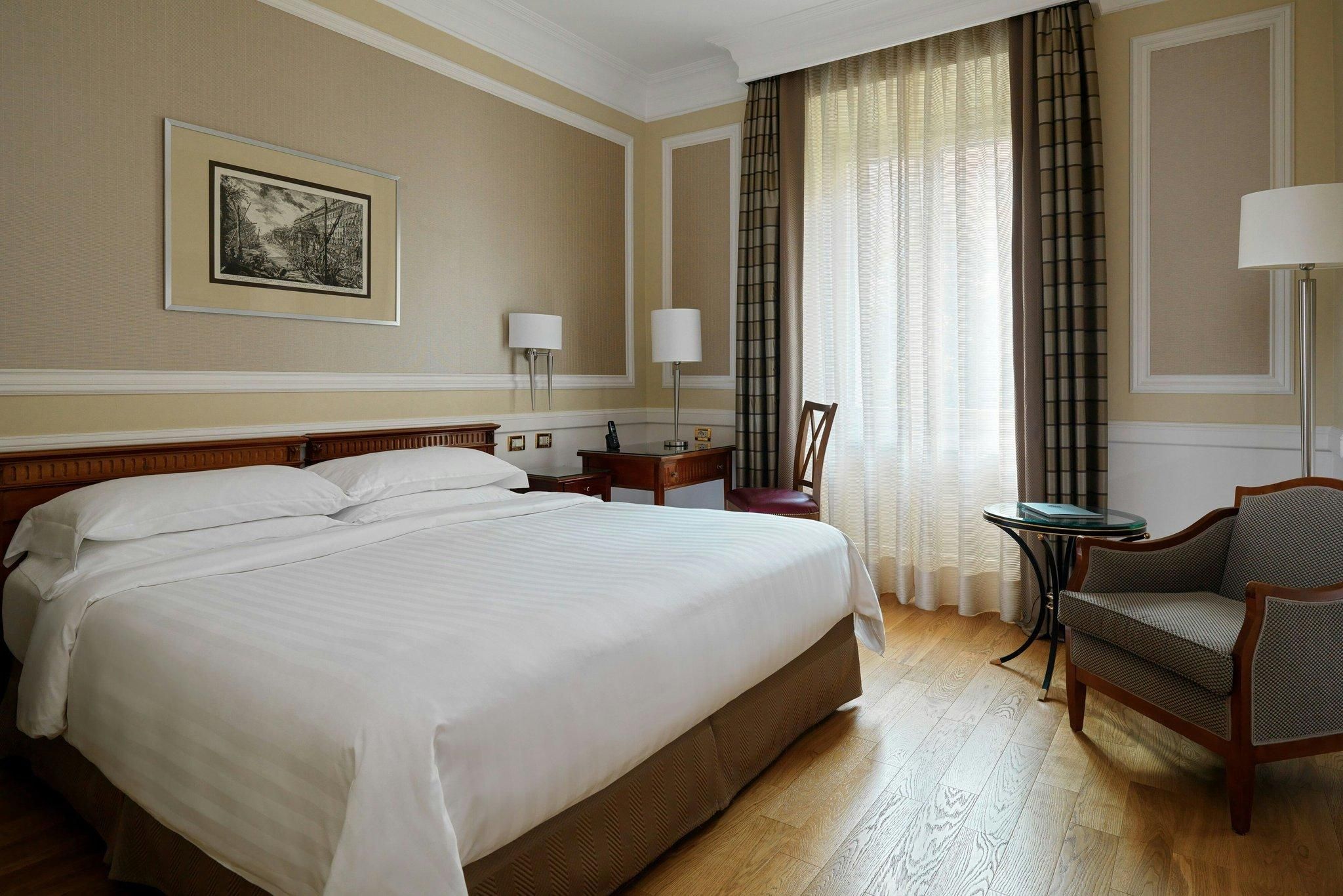 Presidential Suite, 2 Bedroom Suite, Bedroom 1: 1 King, Bedroom 2: 1 Queen