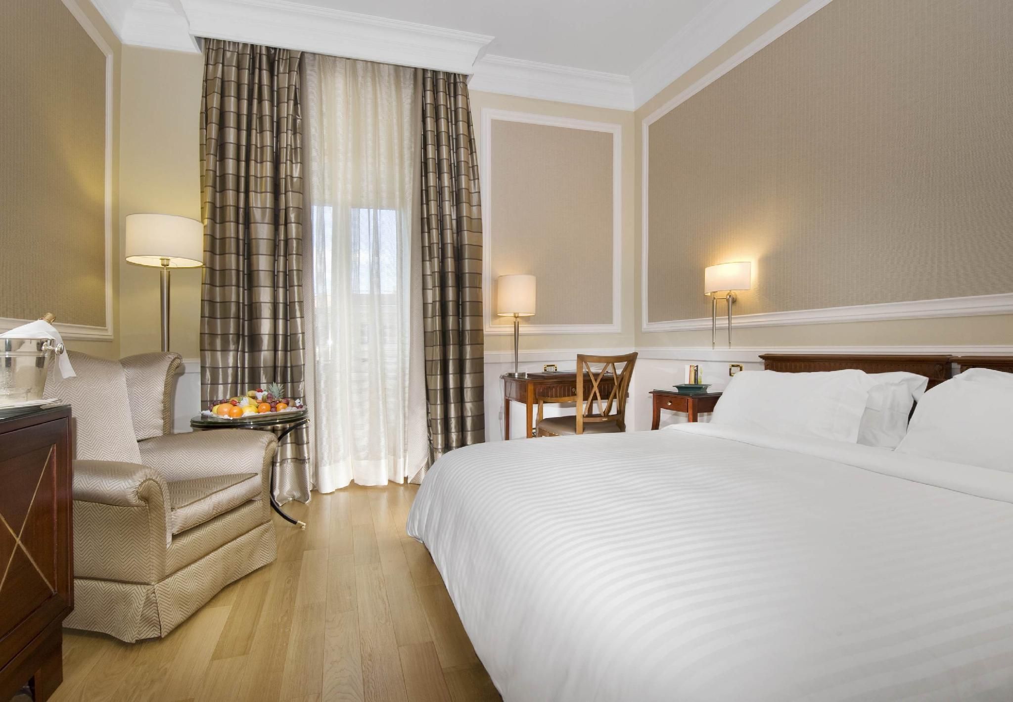 Deluxe King, Guest room, 1 King