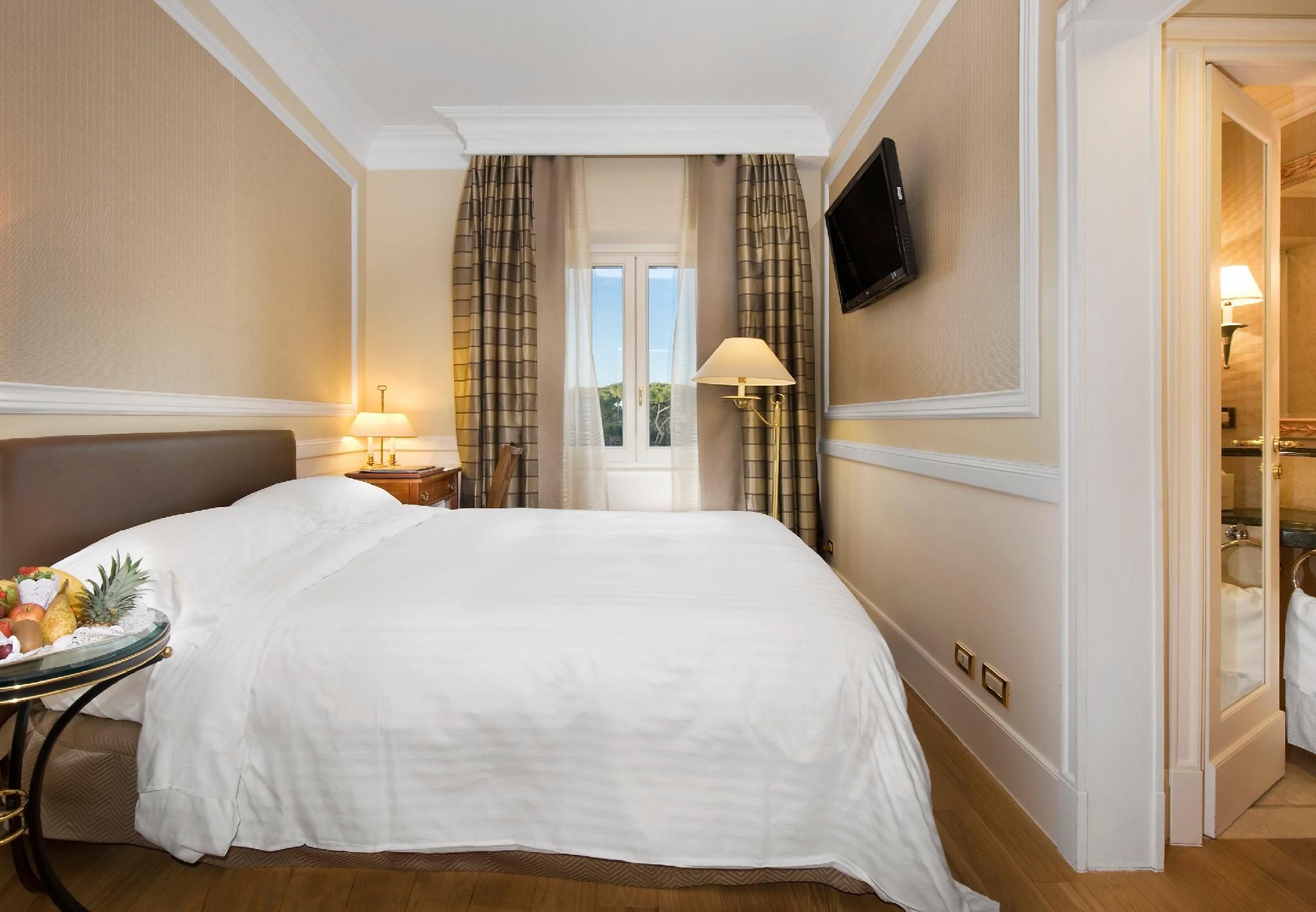 Deluxe Queen, Guest room, 1 Queen