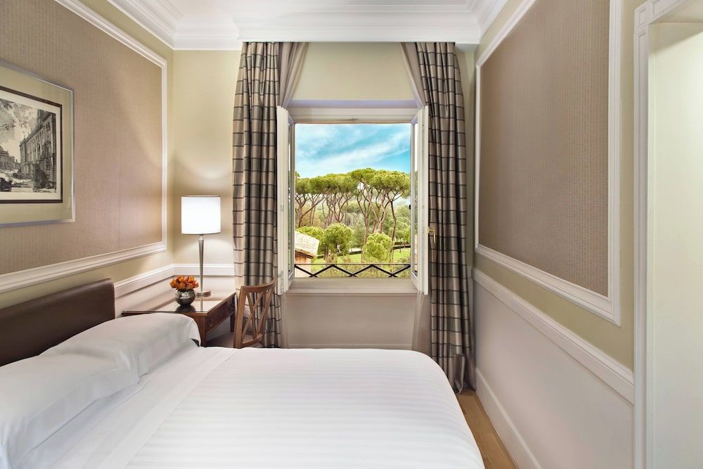 Deluxe Room, 1 Queen Bed