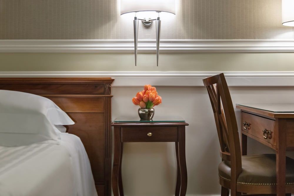 undefined Rome Marriott Grand Hotel Flora 7