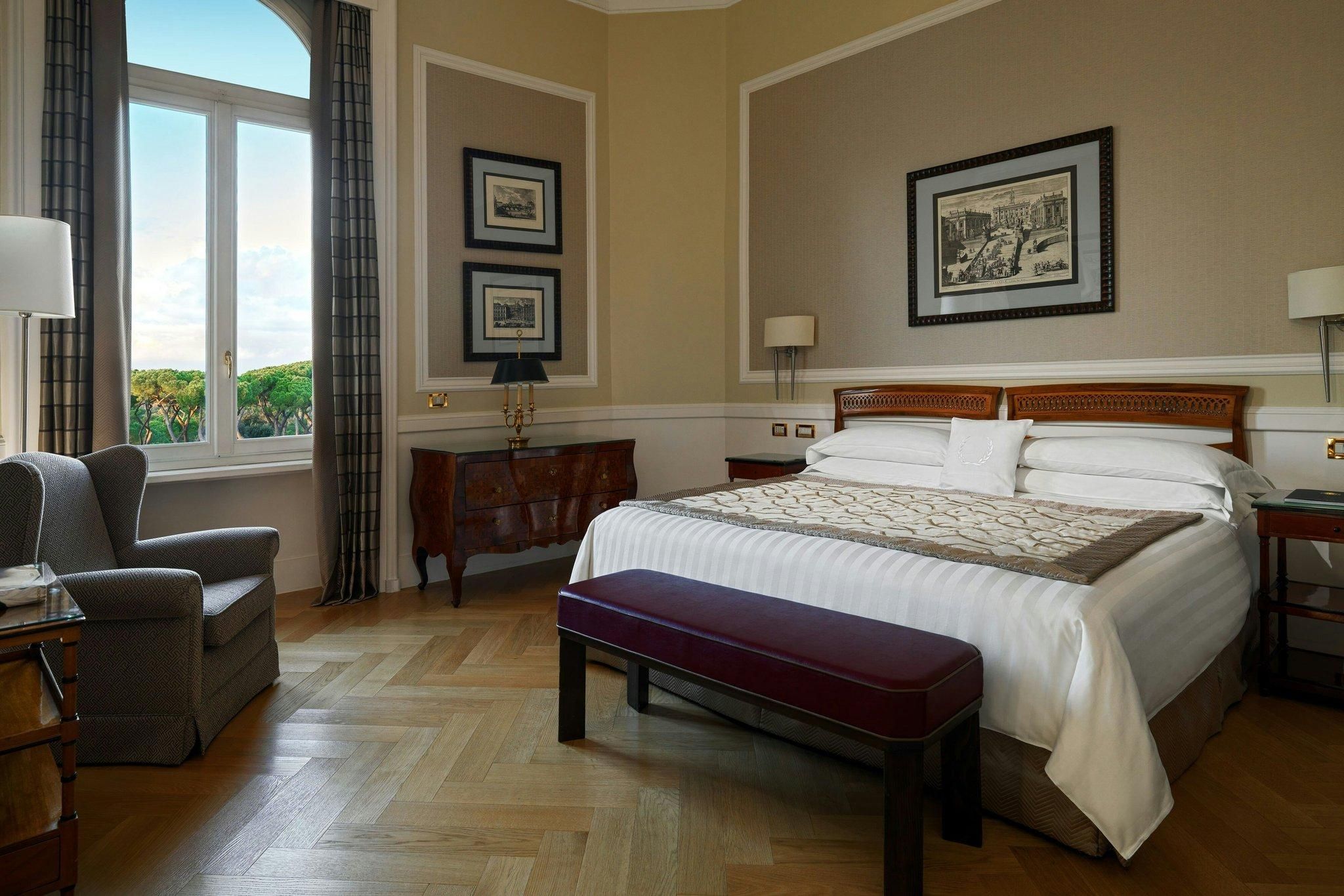 Presidential Suite, 2 Bedroom Suite, Bedroom 1: 1 King, Bedroom 2: 1 Queen