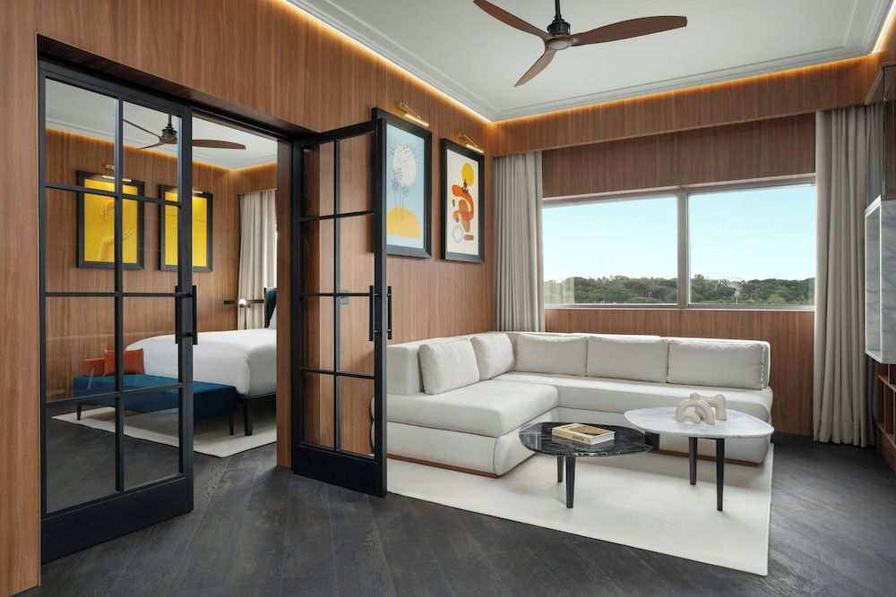 Junior Suite, 1 King Bed with Sofa bed, Non Smoking